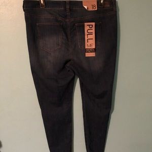 Celebrity Pink skinny jean size 18